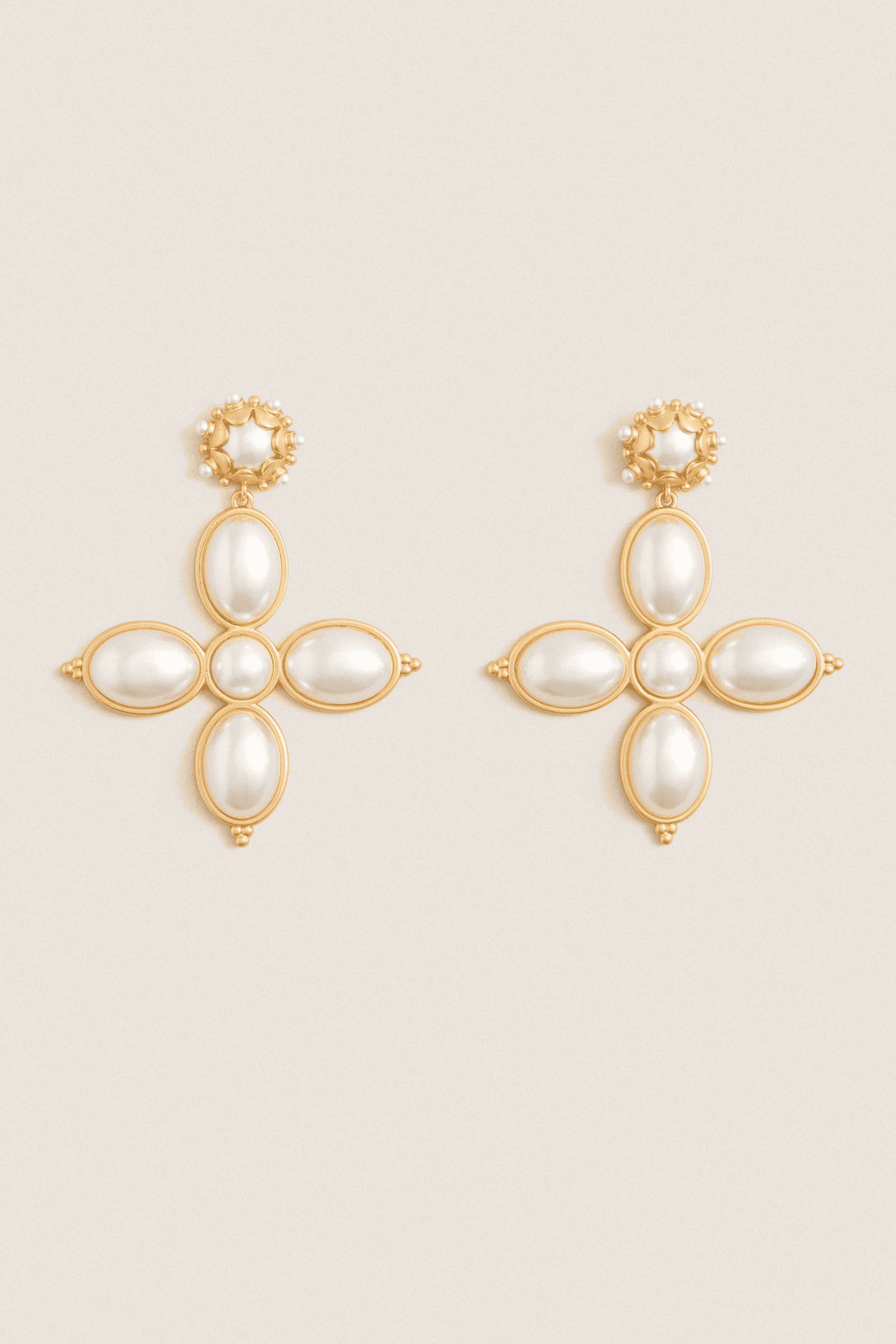 Grande Constance Earrings - Image 1