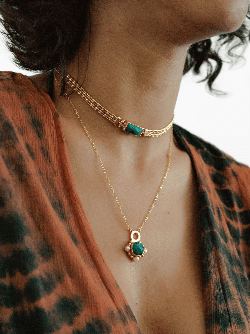 Esther emerald pearl pendant necklace — Image 2