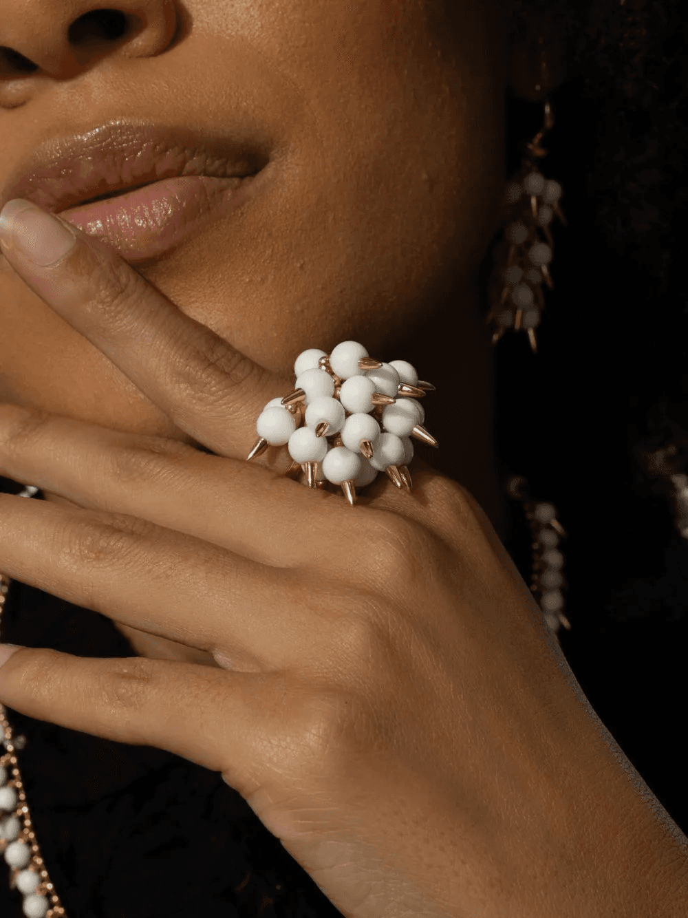 18K yellow gold Spiked Muse onyx and diamond ring — Image 4