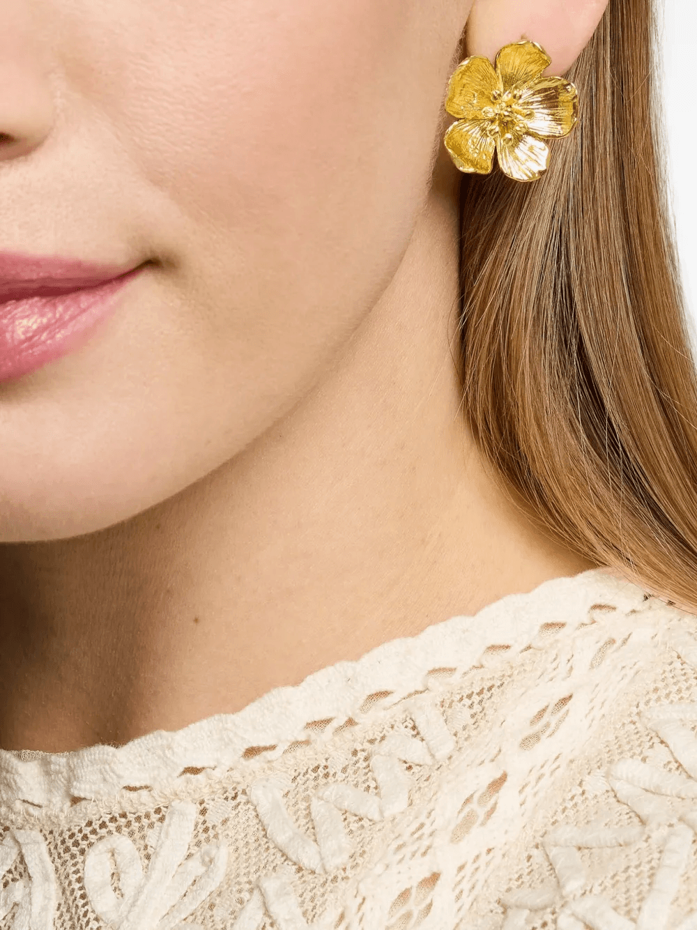 Buttercup Gold Flower stud earrings — Image 2