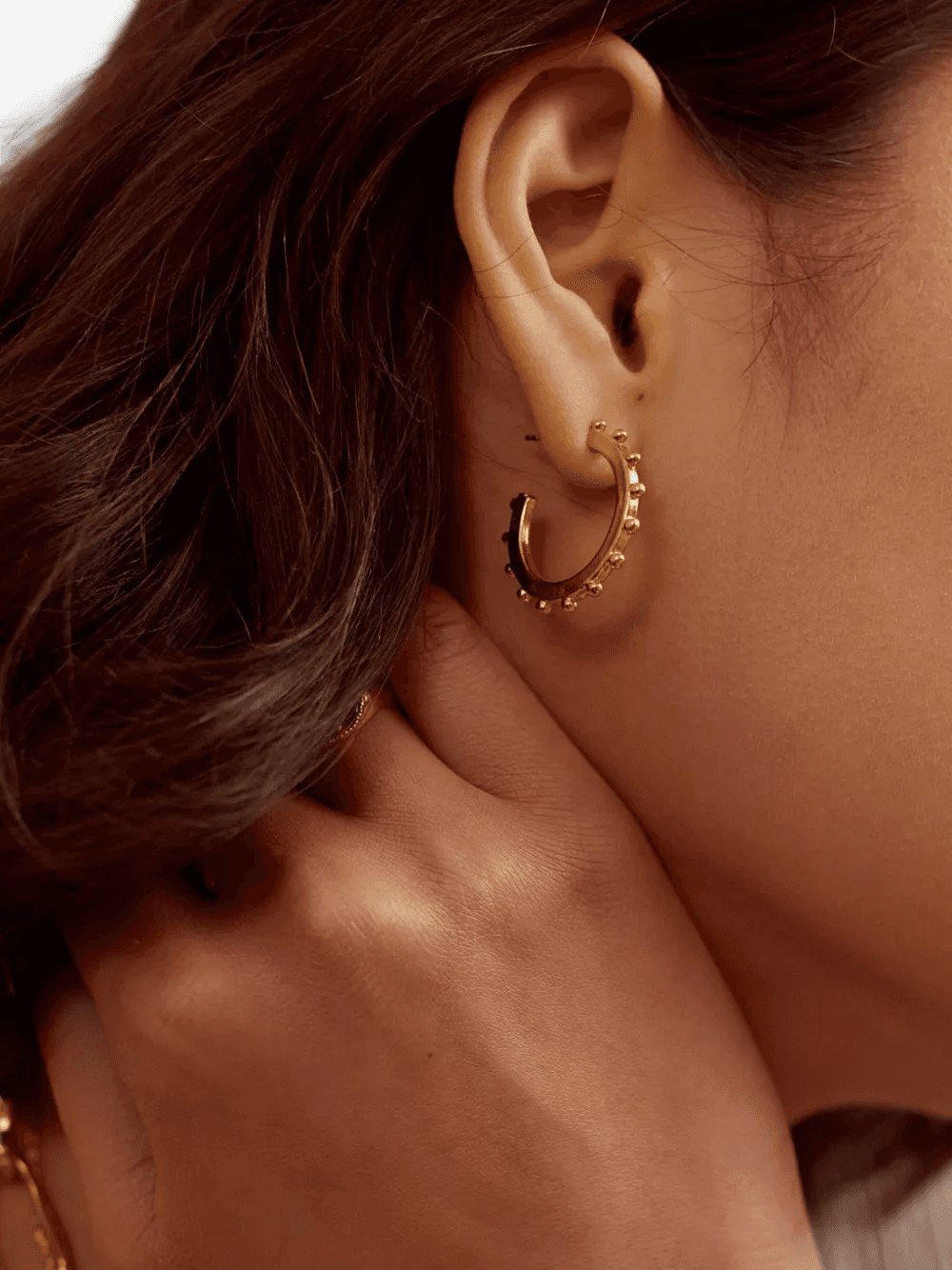 Aida beaded hoop earrings — Image 4