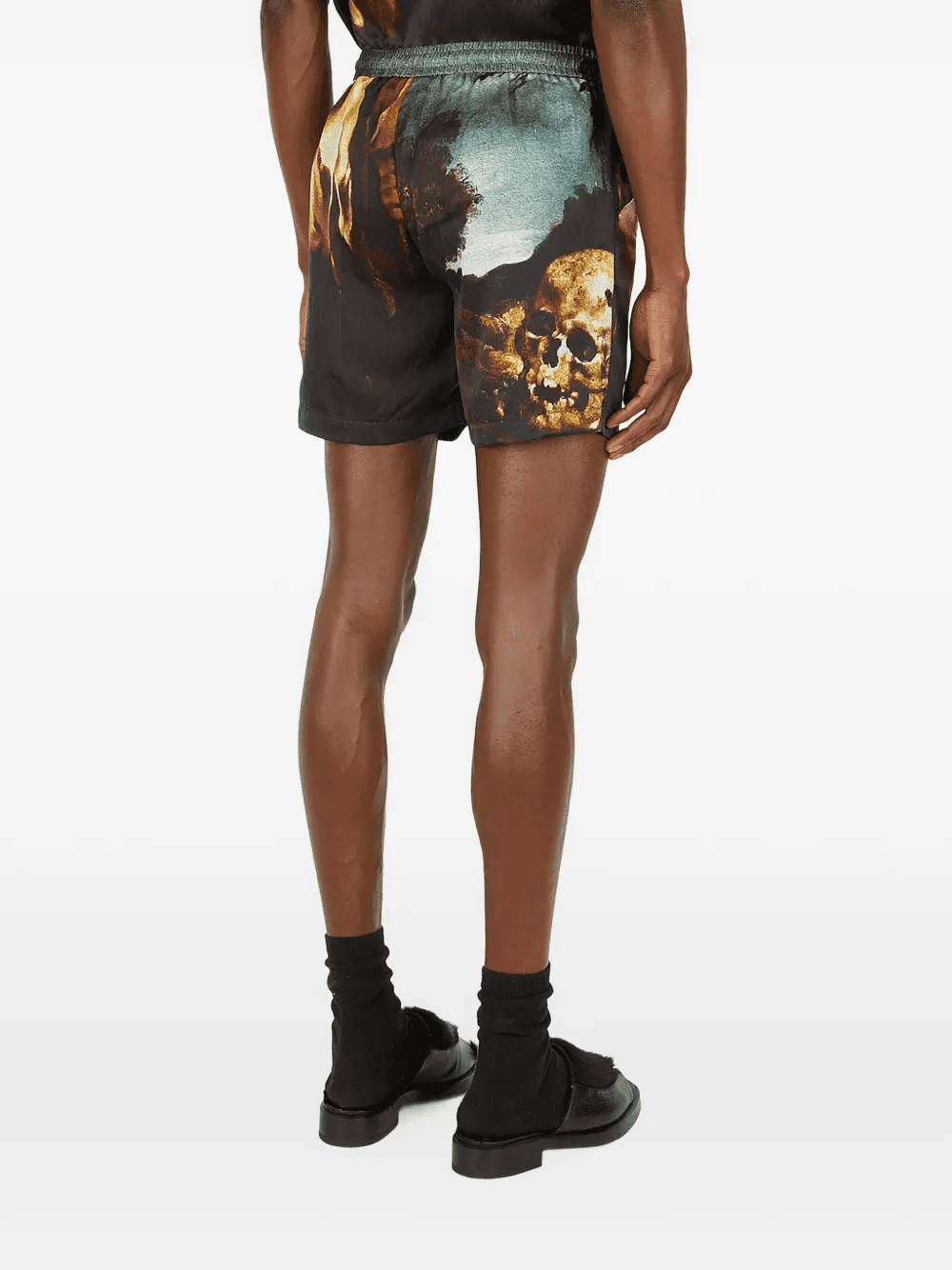 button-fastening shorts — Image 2