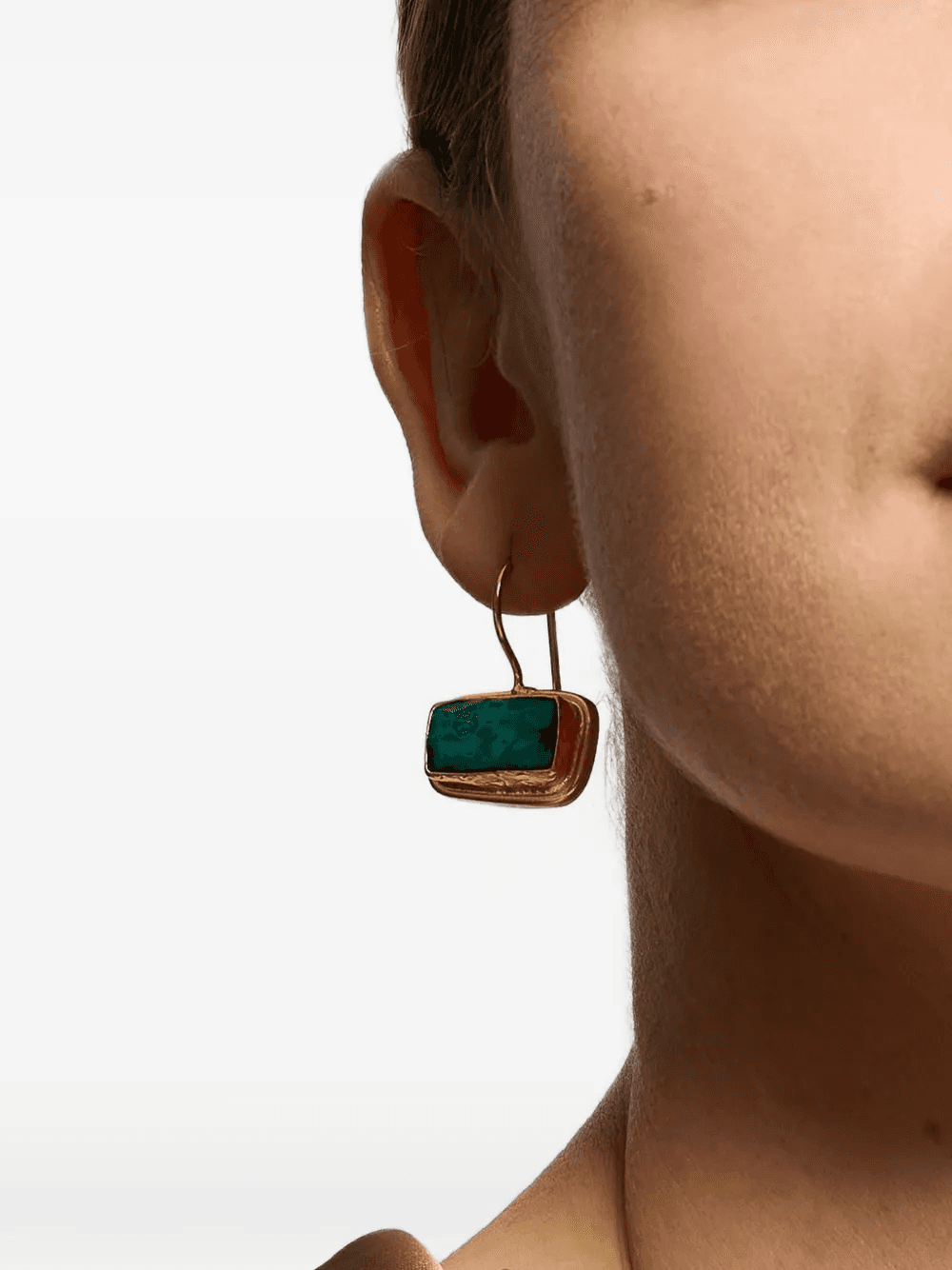 Noa emerald drop earrings — Image 5