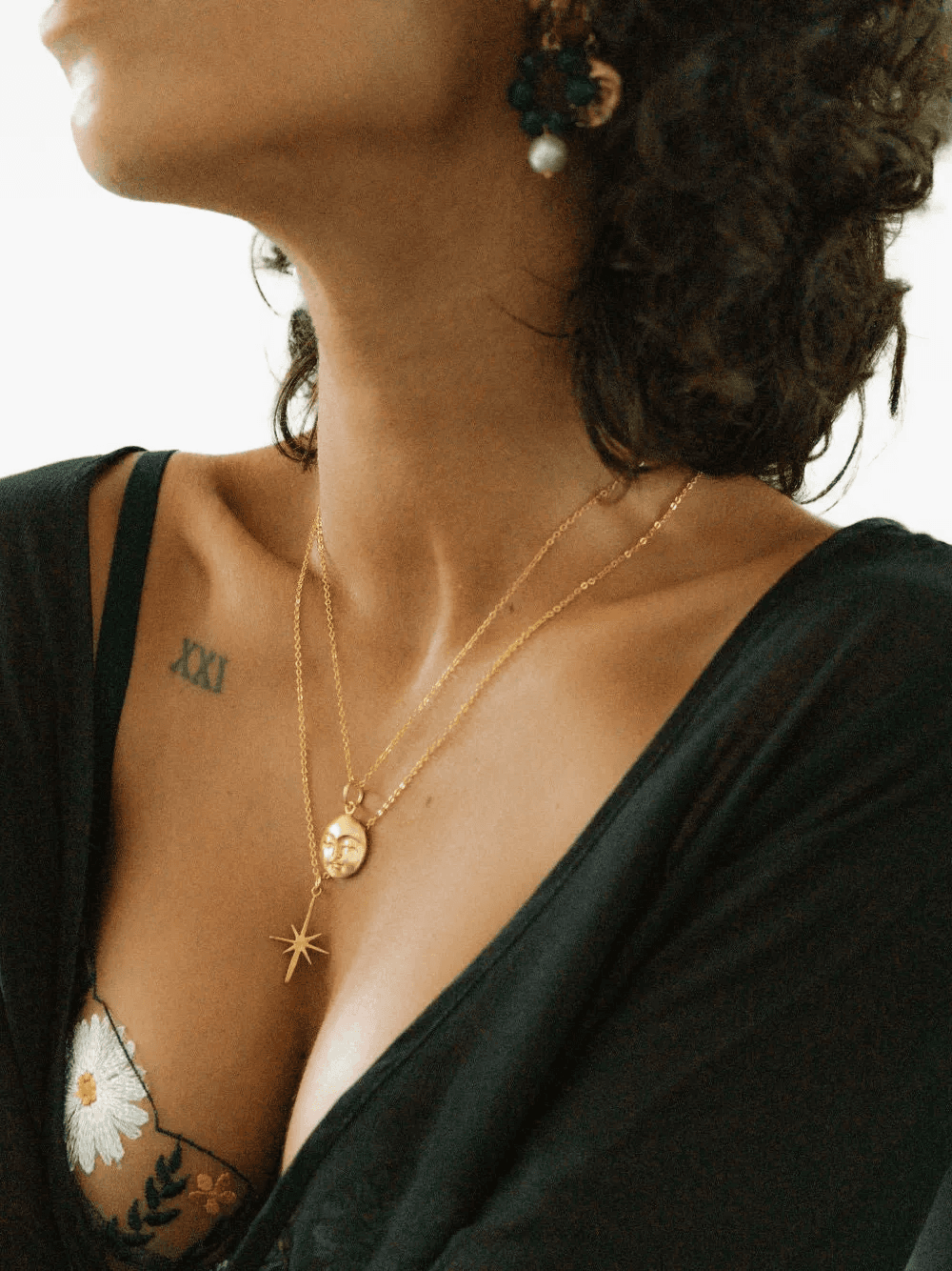 moon-face pendant necklace — Image 3