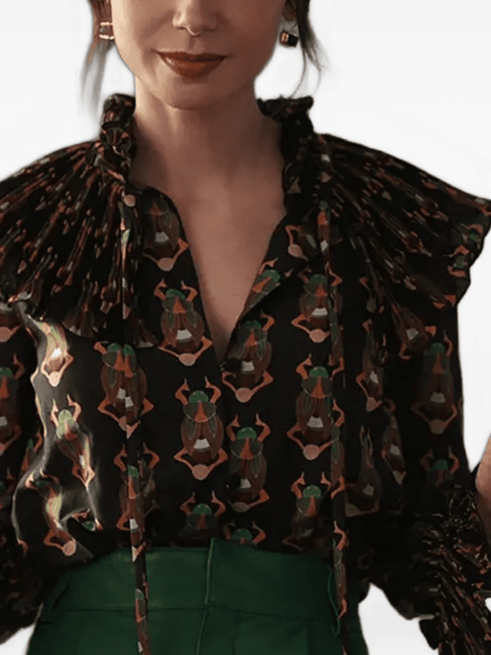 Noa emerald drop earrings — Image 3