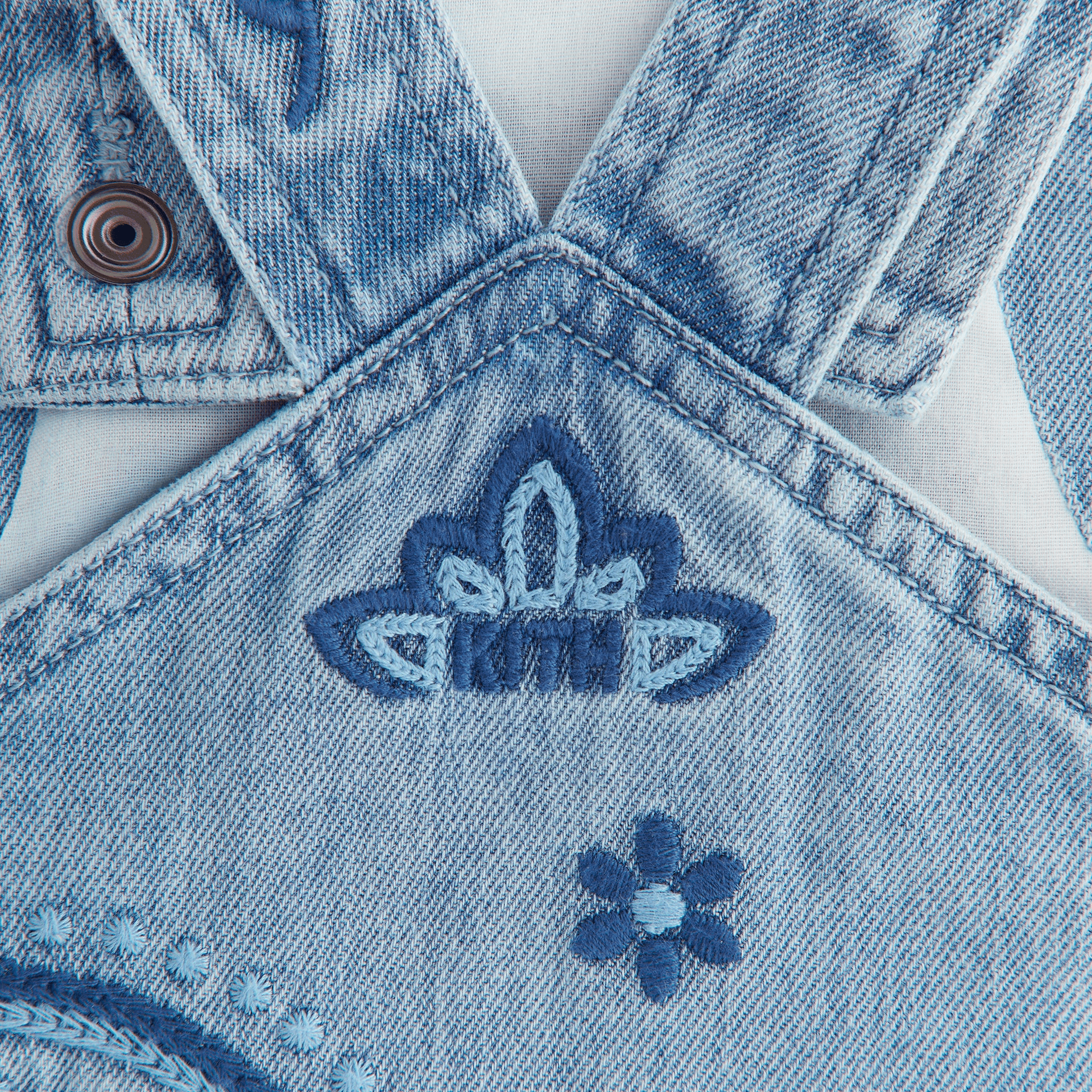 Kith Baby Kith Baby Floral Paisley Chambray Shortall - Kent Light Wash — Image 2