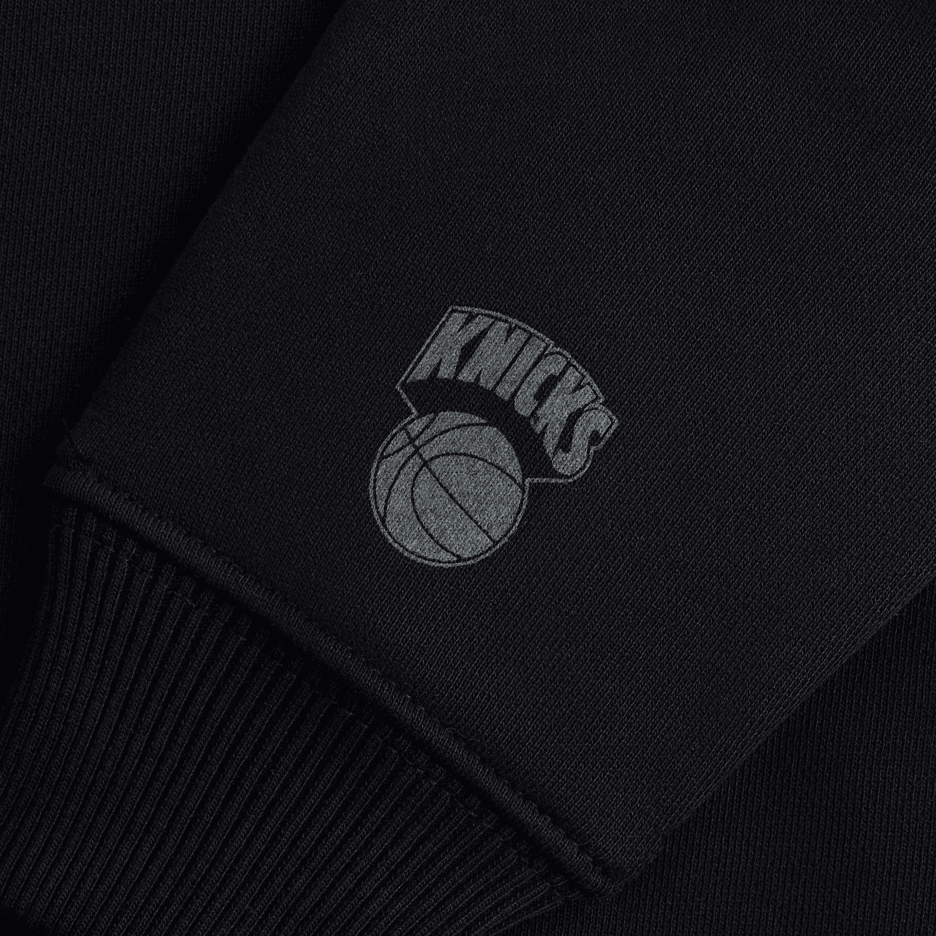 Kith Kids for the New York Knicks Raglan Nelson Crewneck - Black — Image 3