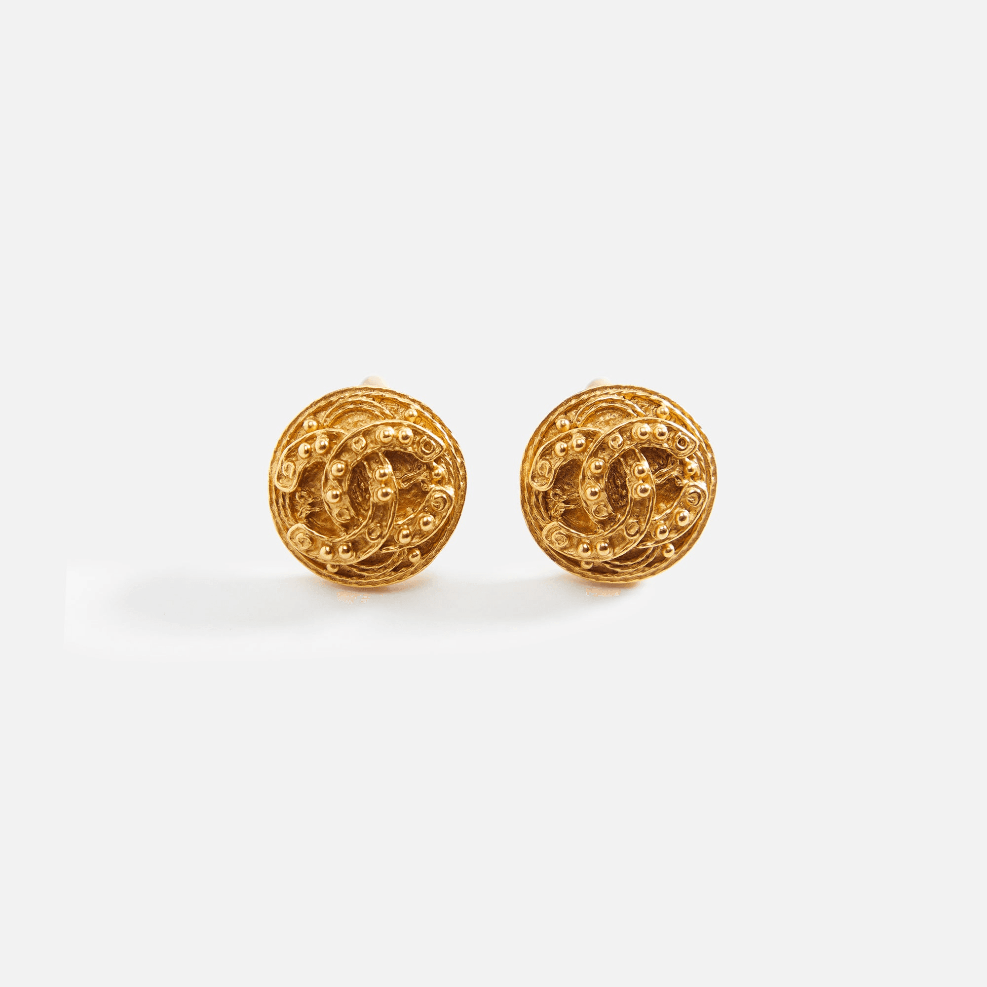 WGACA Chanel Filigree CC Round Earrings - Gold