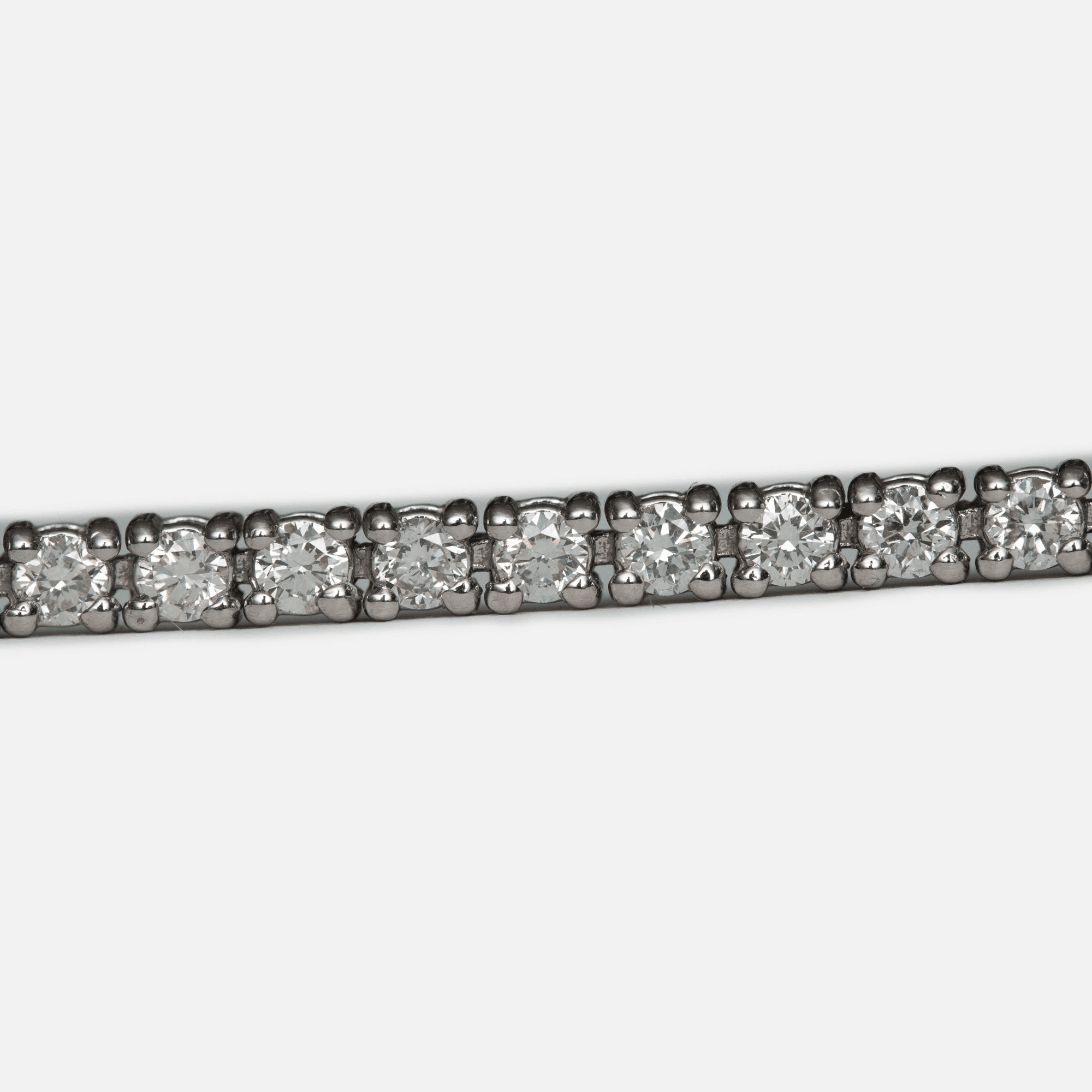 Greg Yuna 5 Pointer Tennis Bracelet - White Gold — Image 4