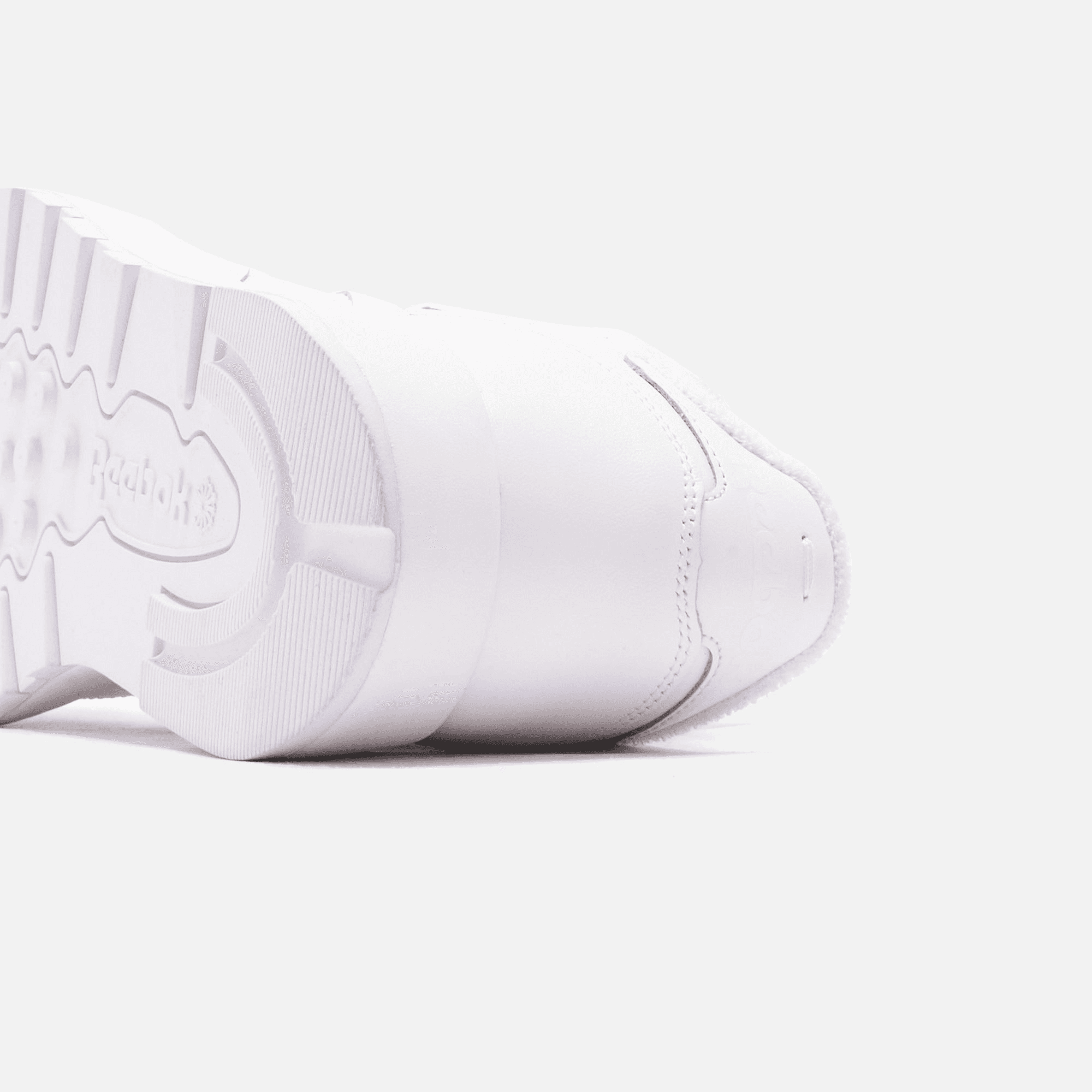 Reebok x Margiela Classic Leather Tabi - White — Image 2