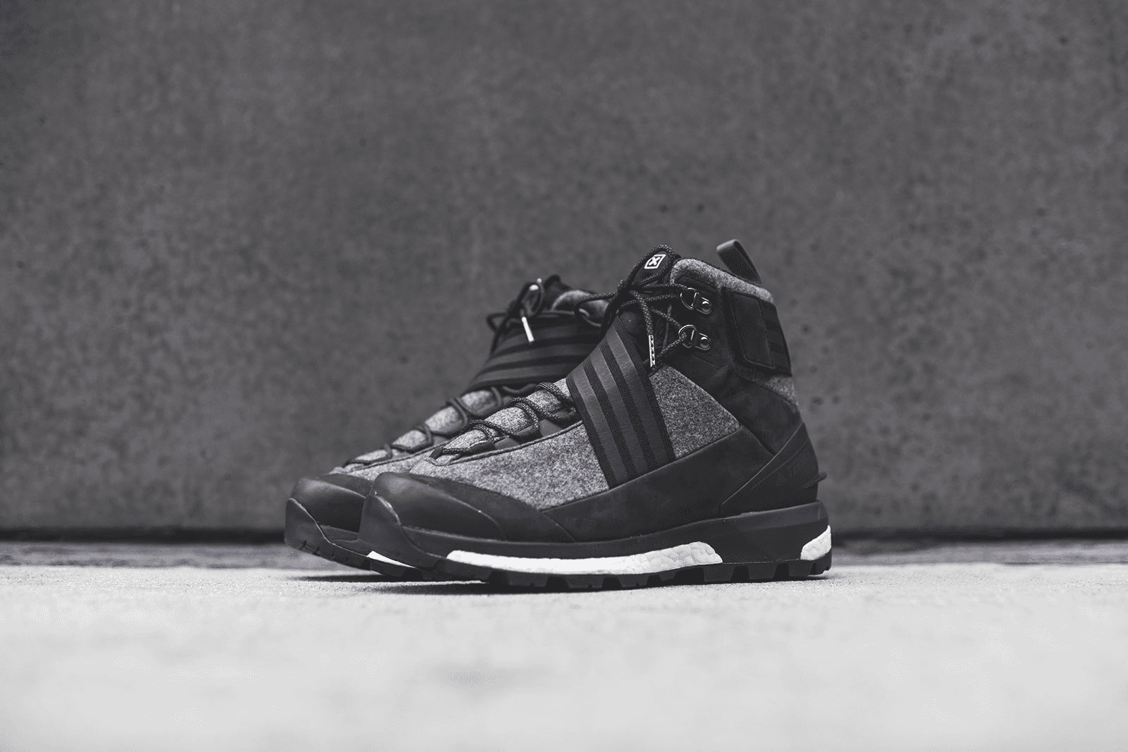adidas Consortium Xhibition Terrex Tracefinder - Black — Image 5