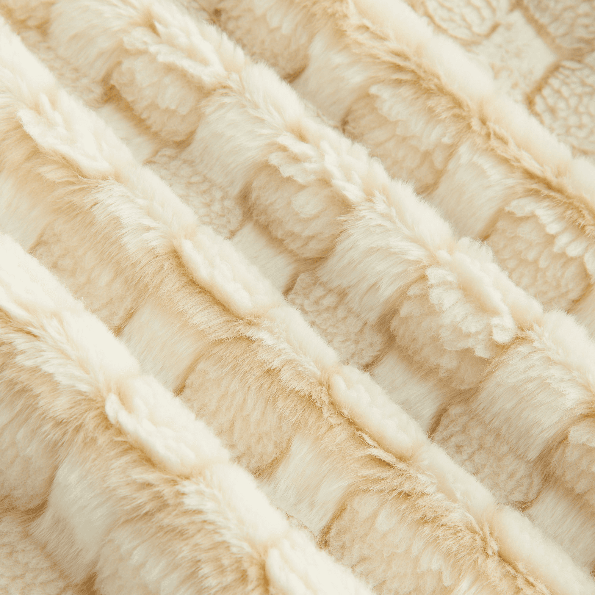 Kith Women Toshi Checked Teddy Bomber - Veil — Image 3