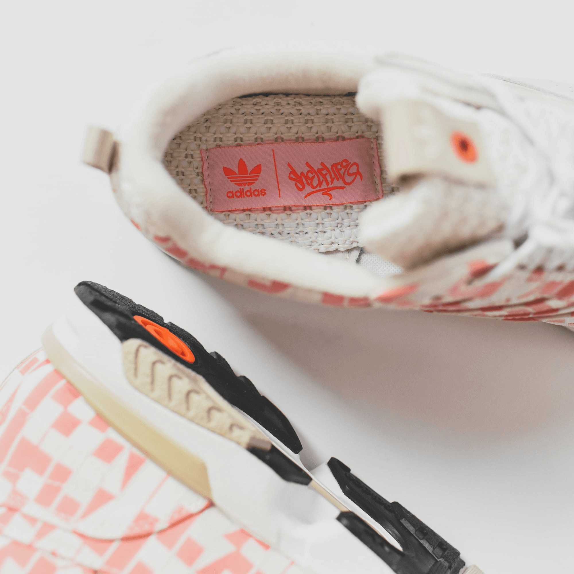 adidas Consortium x Shelflife ZX4000 - Grey / Beige — Image 2