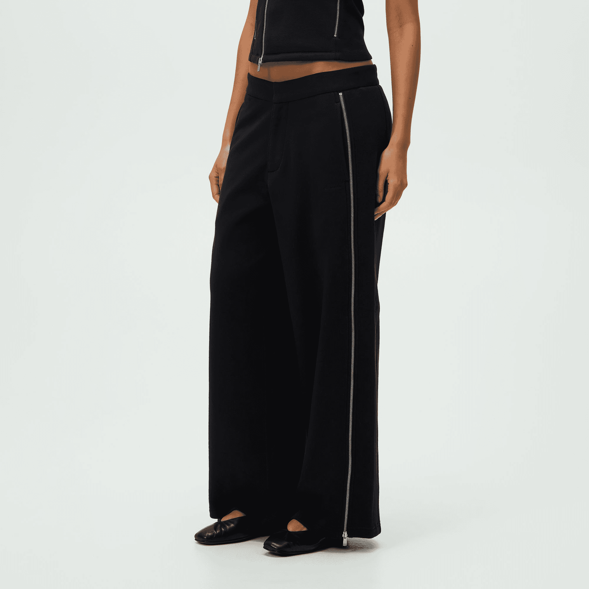 Kith Women Fain Zip Fleece Trouser - Black — Image 5