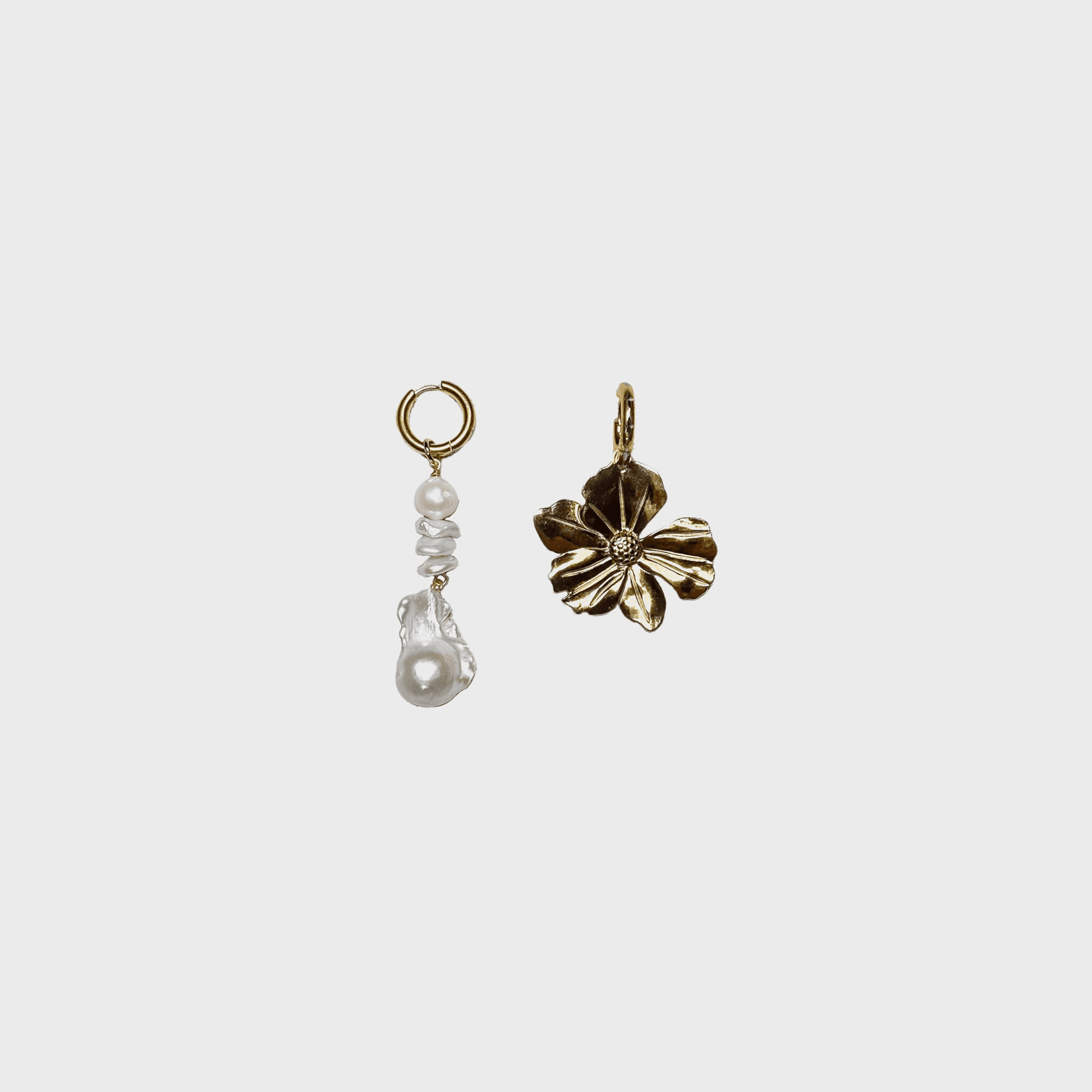 Notte Full Bloom Pearly Earrings - Gold - Image 1