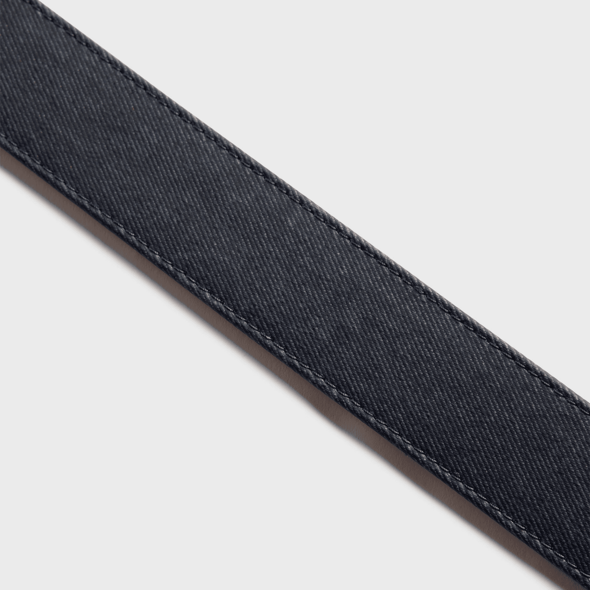 Veneda Carter Waxed Classic Belt - Dark Wash Waxed — Image 2