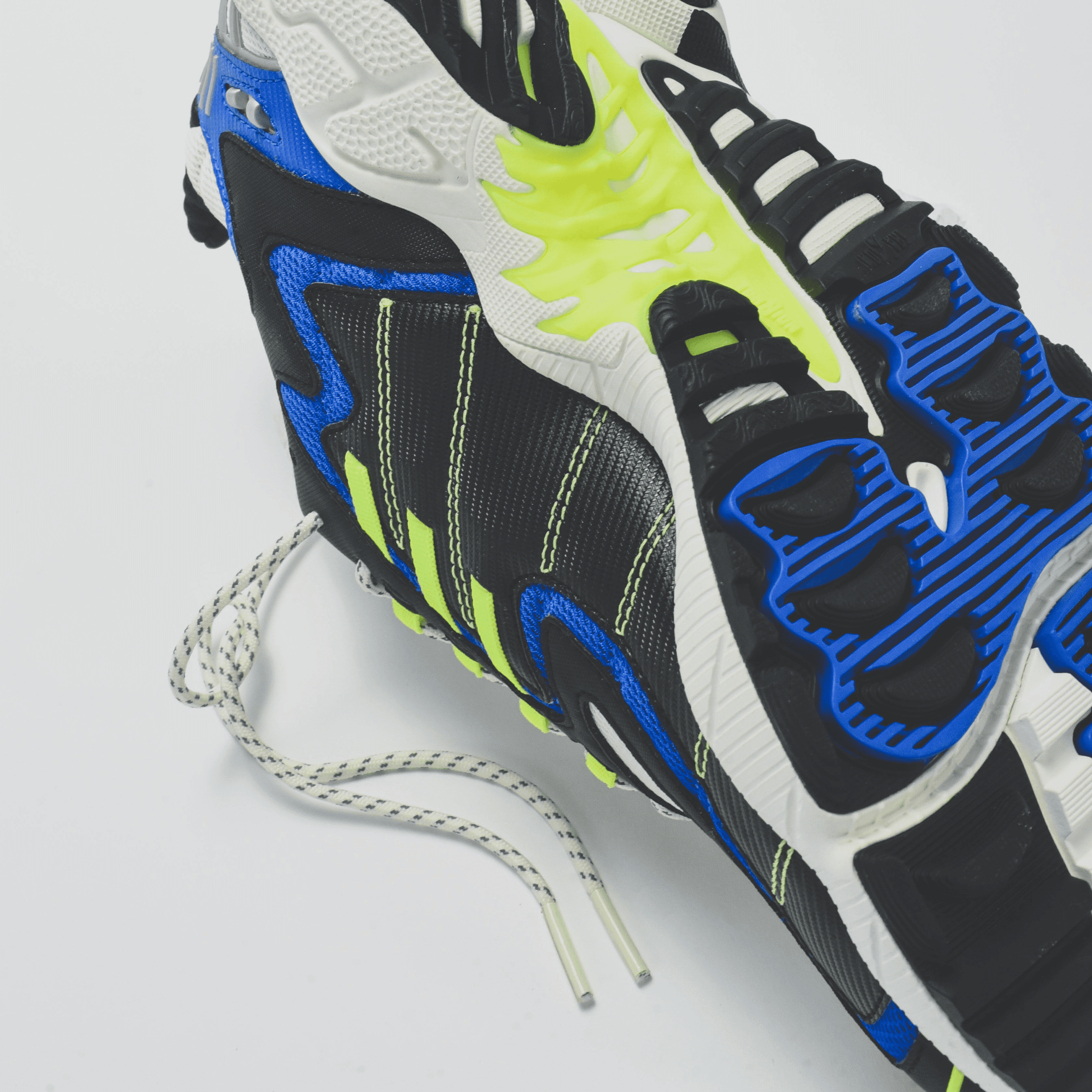 adidas Consortium Torsion TRDC - Light Aqua / Tacste / Sand — Image 2
