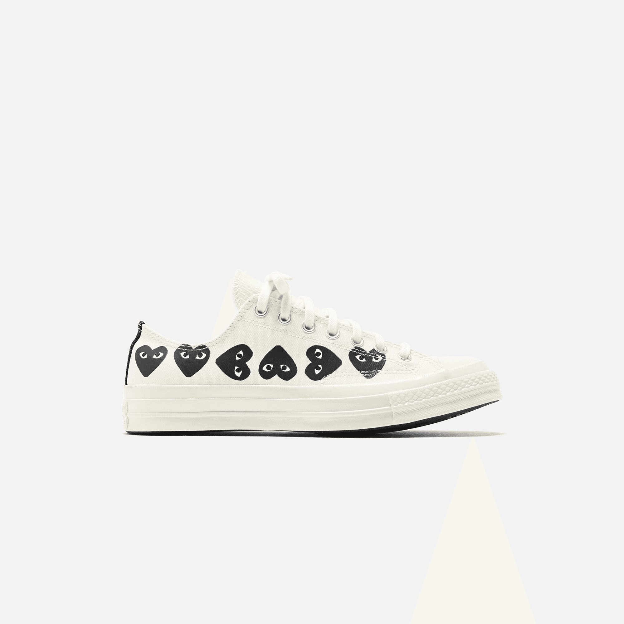 Comme Des Garçons Play x Converse Multi Heart Low Top - Beige / Black