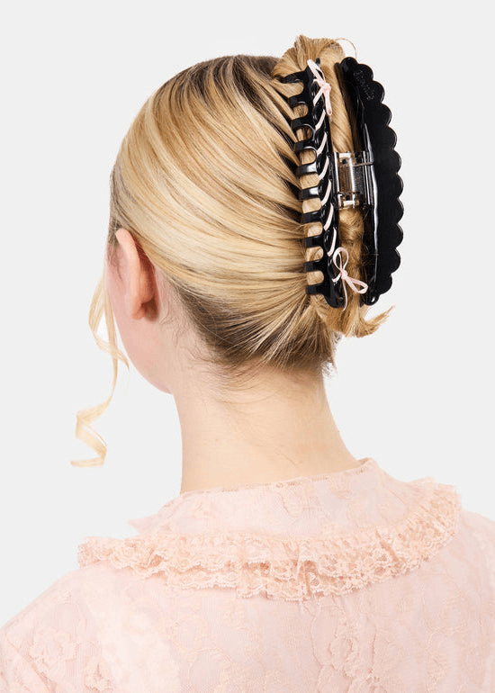 Laced Bow Claw - Image 1