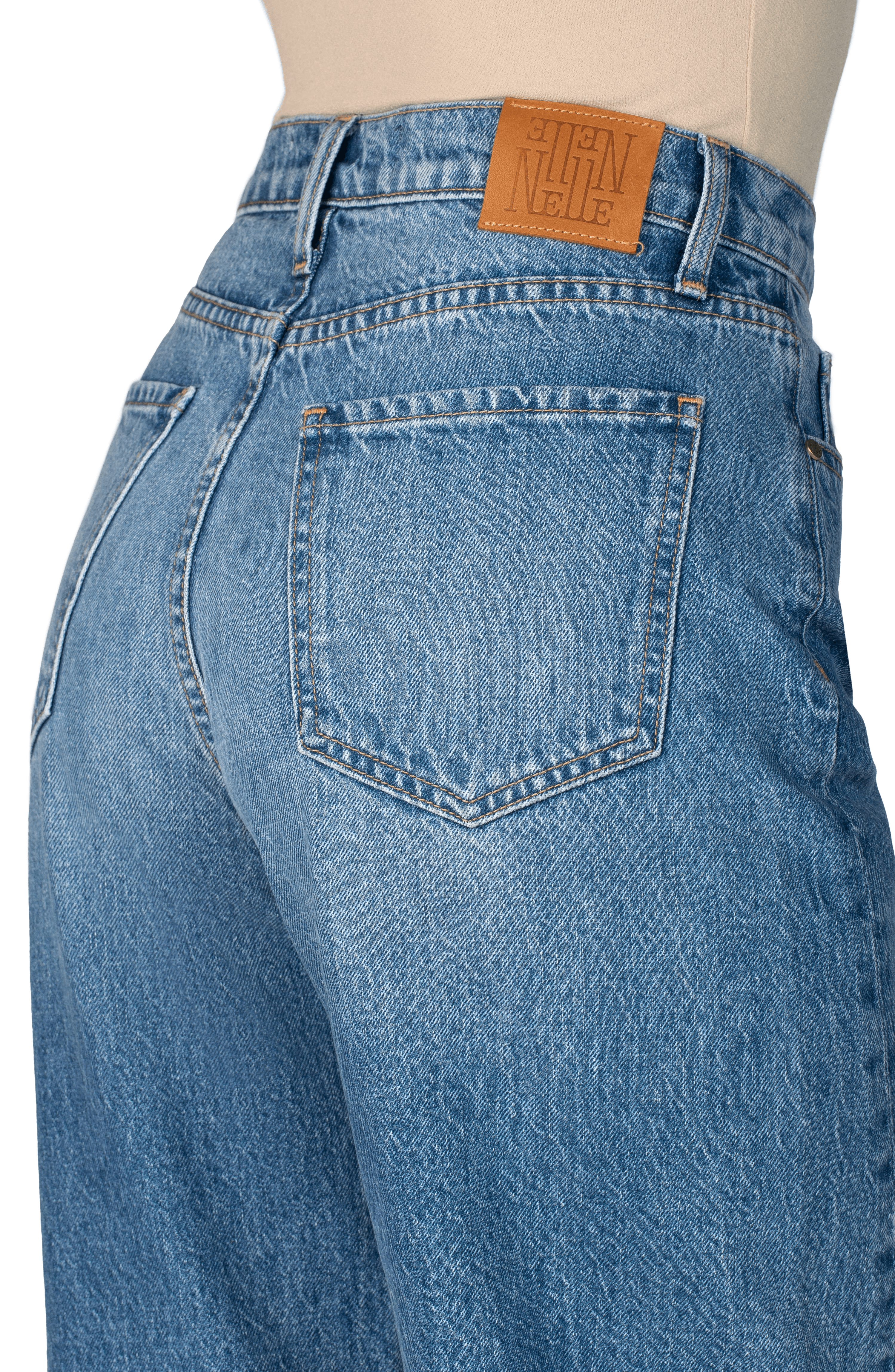 The Lily Jean - Image 1