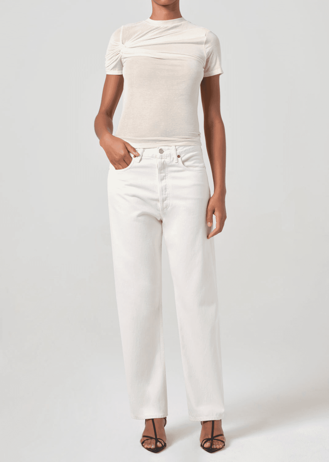 90's Mid Rise Straight - Image 1