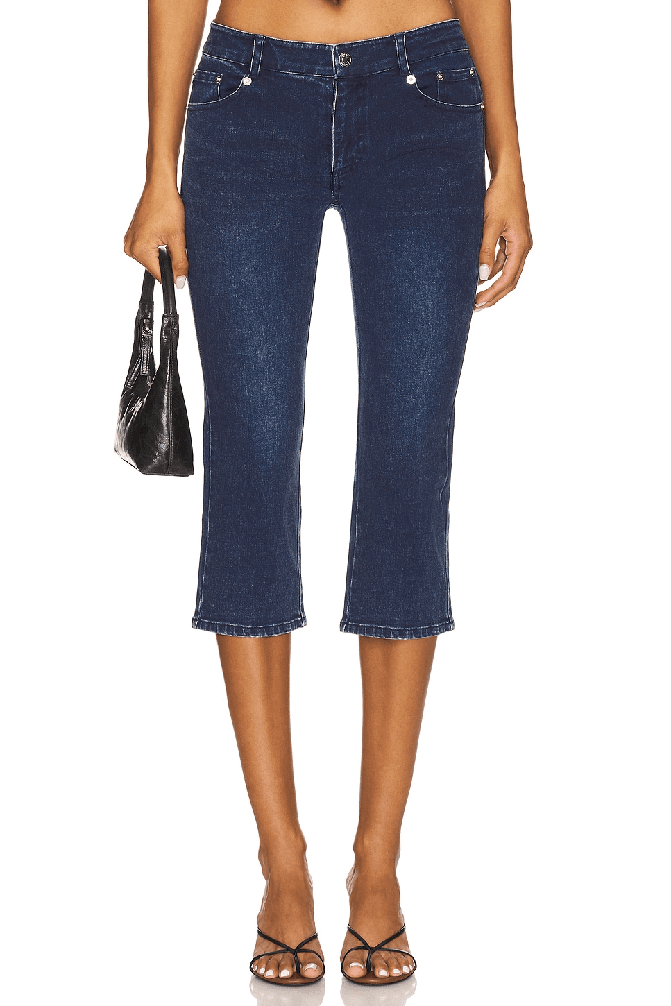 Kelly Capri - Image 1