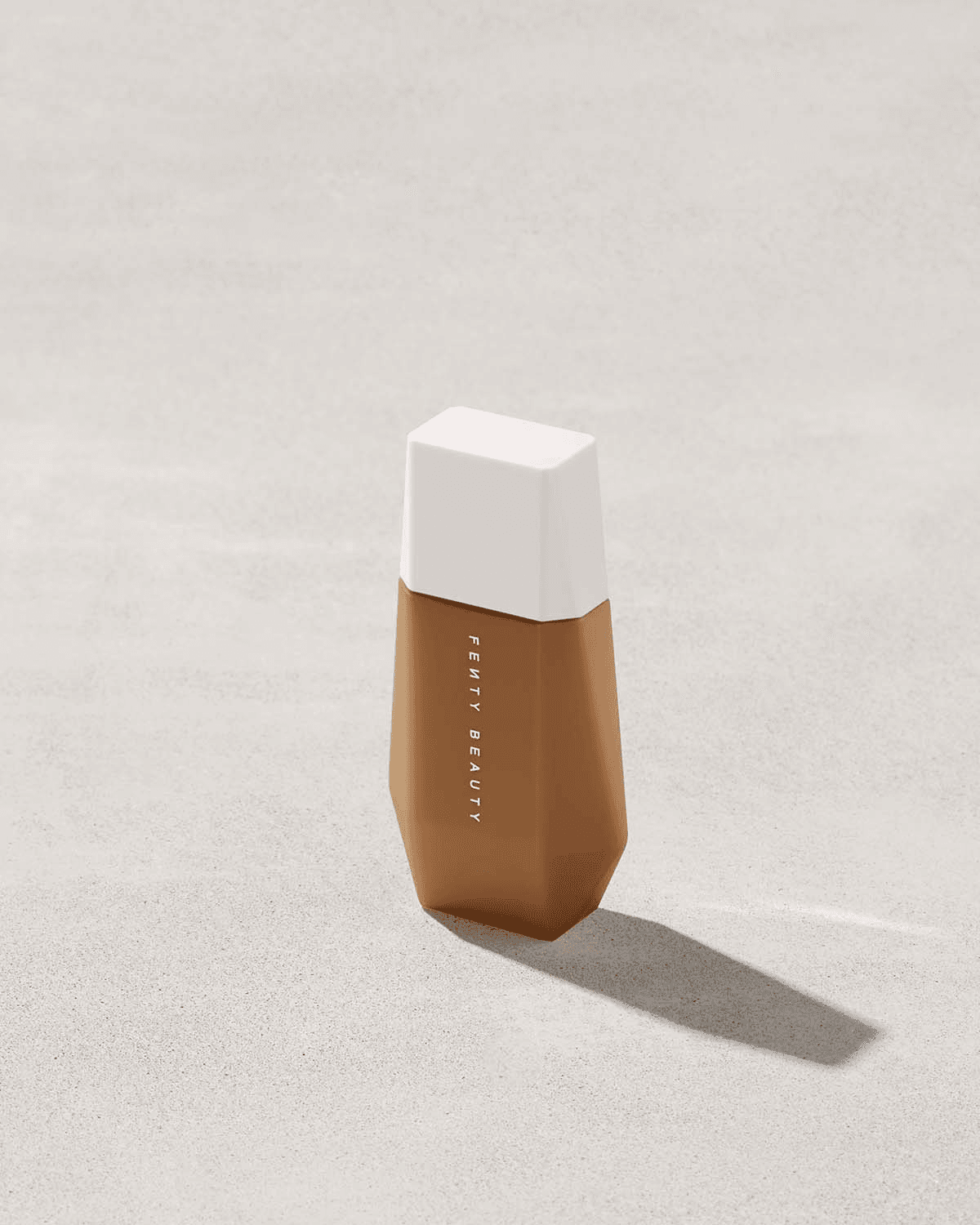 Eaze Drop Lightweight Blurring Skin Tint - Image 1