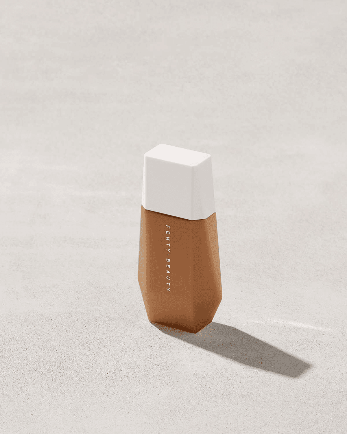 Eaze Drop Lightweight Blurring Skin Tint - Image 1