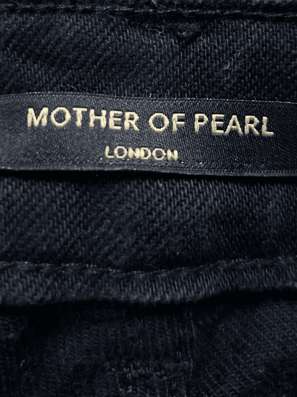 high-waisted jeans - Image 1