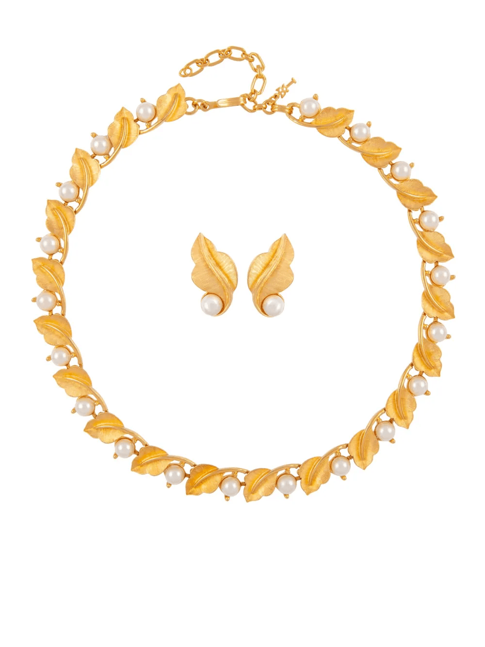 1960s Trifari leaf necklace and earrings set - Image 1