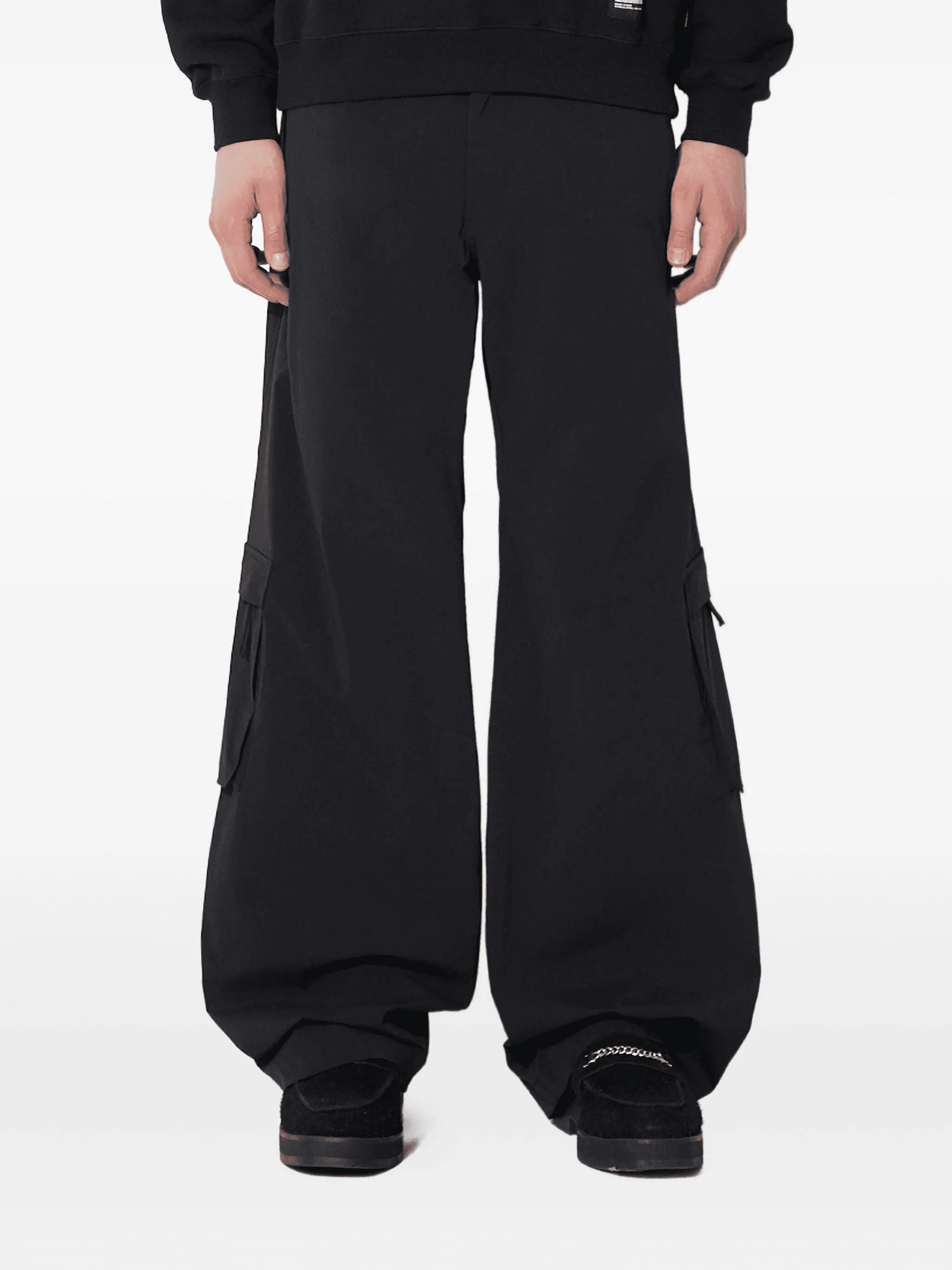 cargo-pocket trousers - Image 1