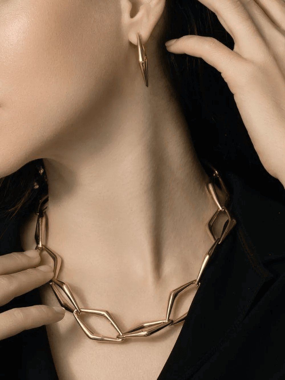 18K yellow gold small Uptown Girl earrings - Image 1