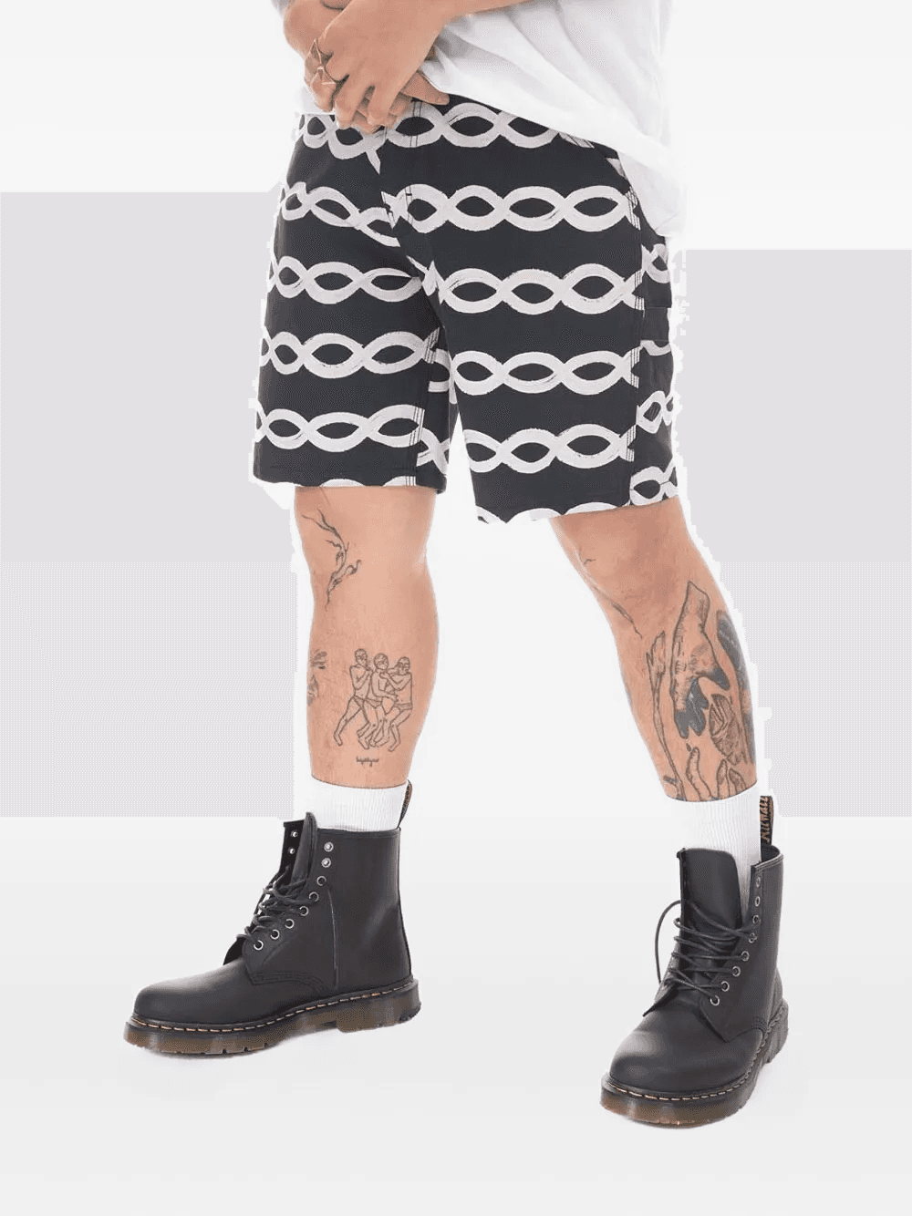 chain-link print shorts - Image 1