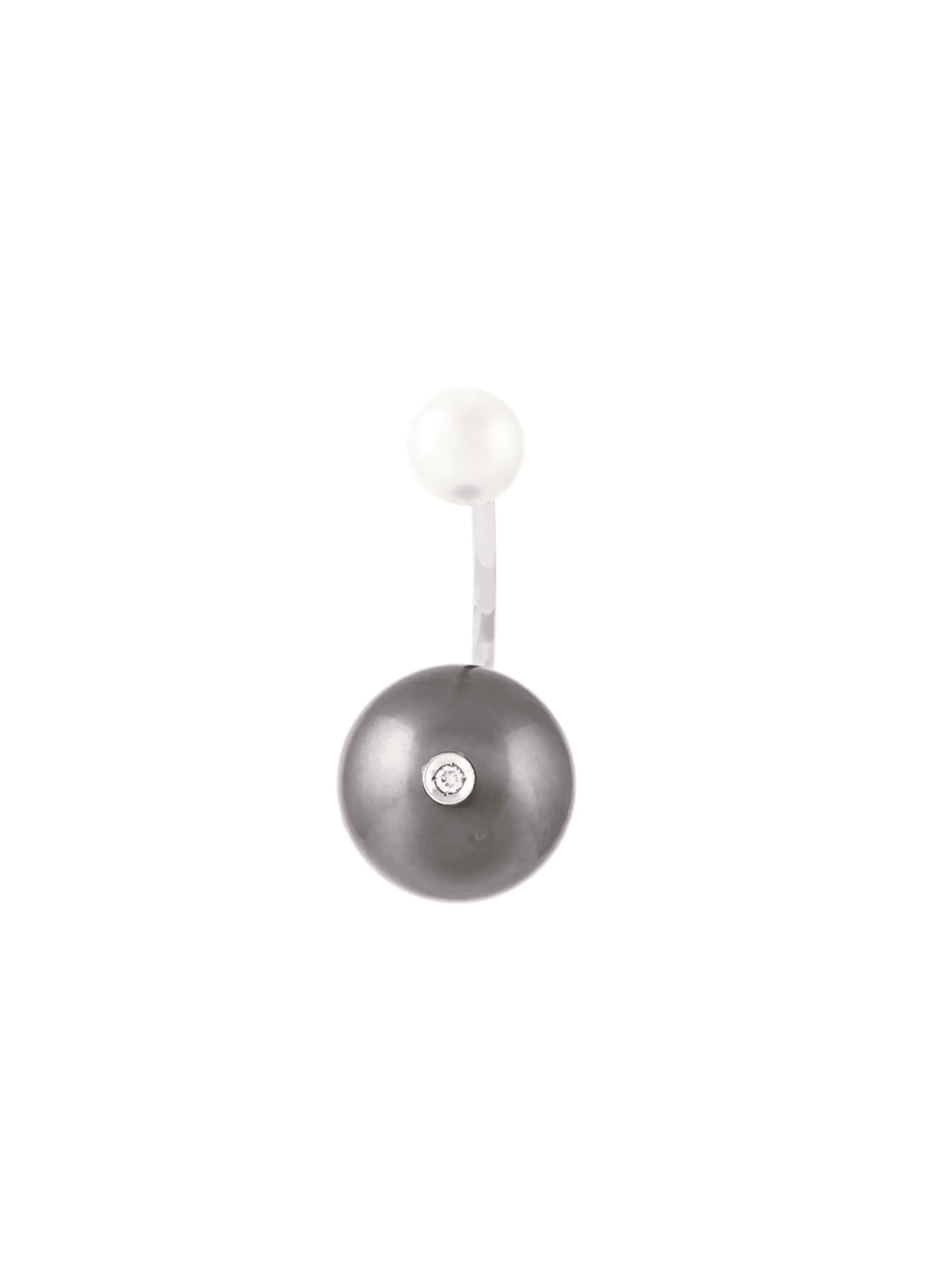 'Pearl piercing' diamond earring - Image 1