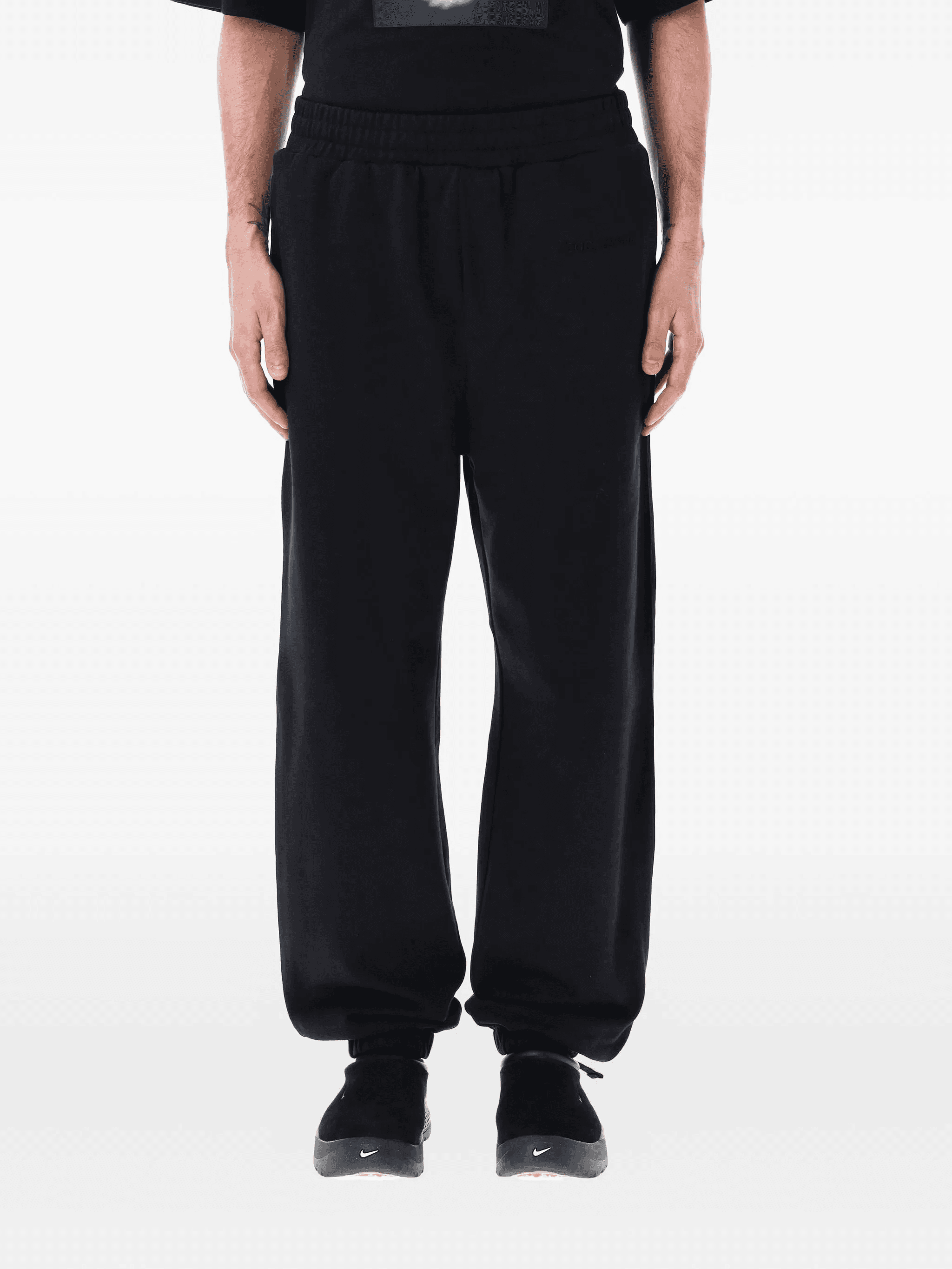 loose-fit trousers - Image 1