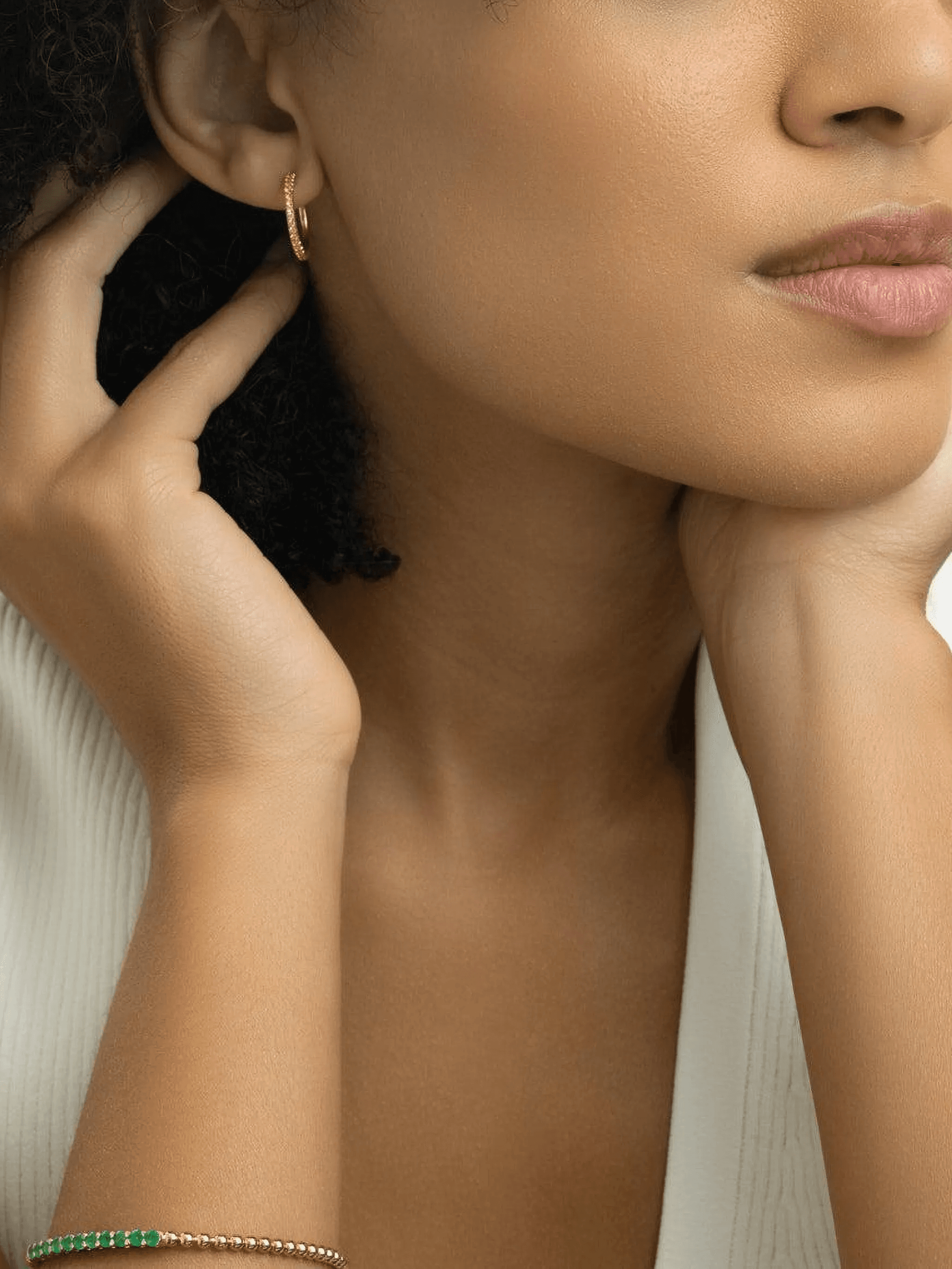 18K yellow gold Ombré sapphire hoop earrings - Image 1