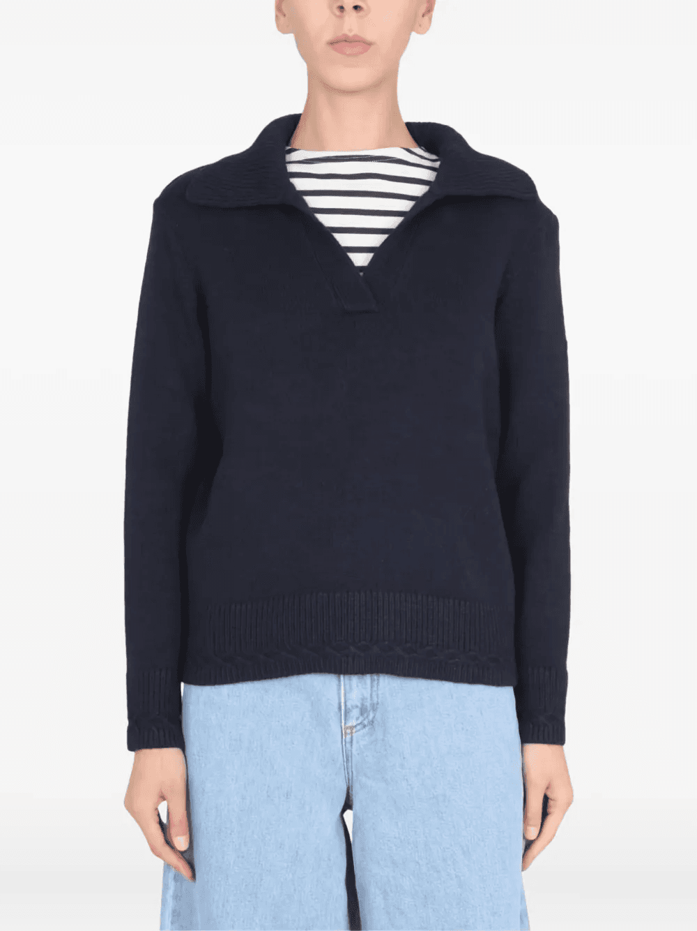 V-neck navy-collar sweater - Image 1