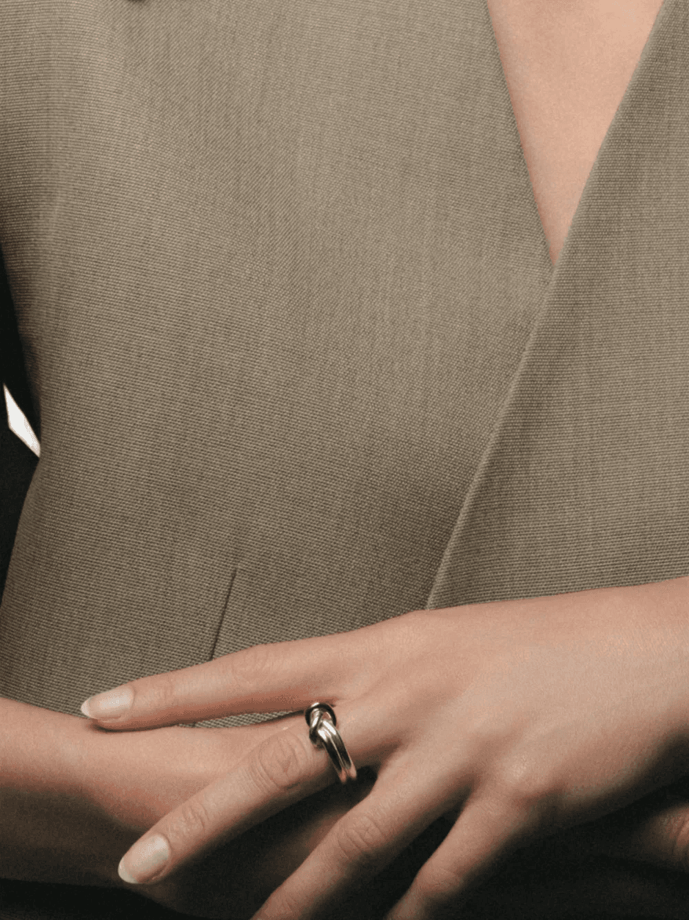 Hydra knot-detail ring - Image 1