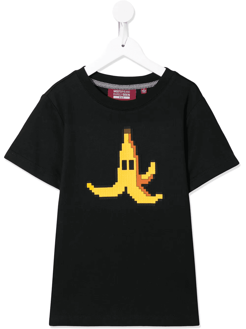 playera con piel de plátano en 8 bits - Image 1