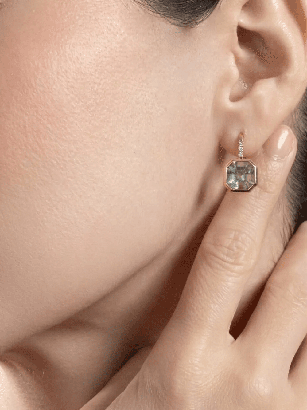 Gossip diamond and prasiolite earrings - Image 1