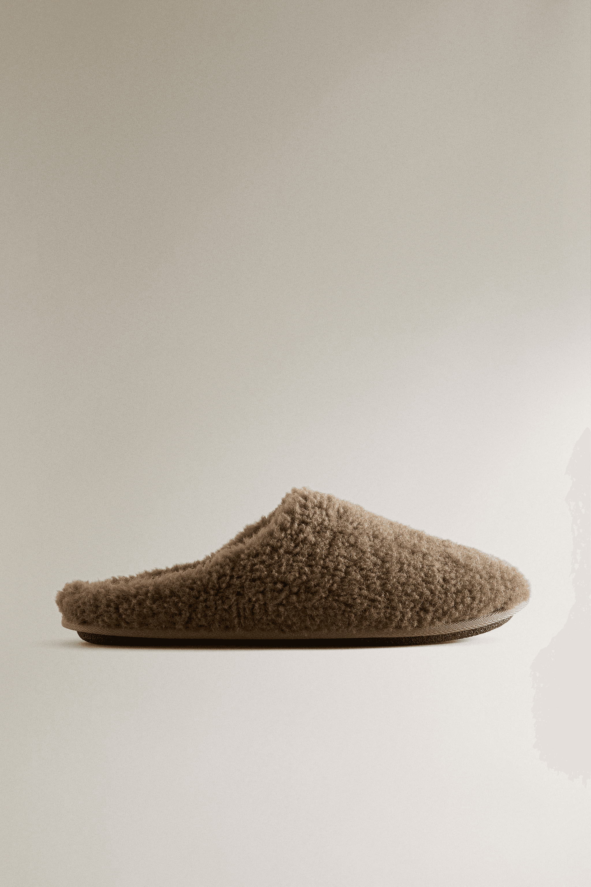 FAUX FUR SLIPPERS - Image 1