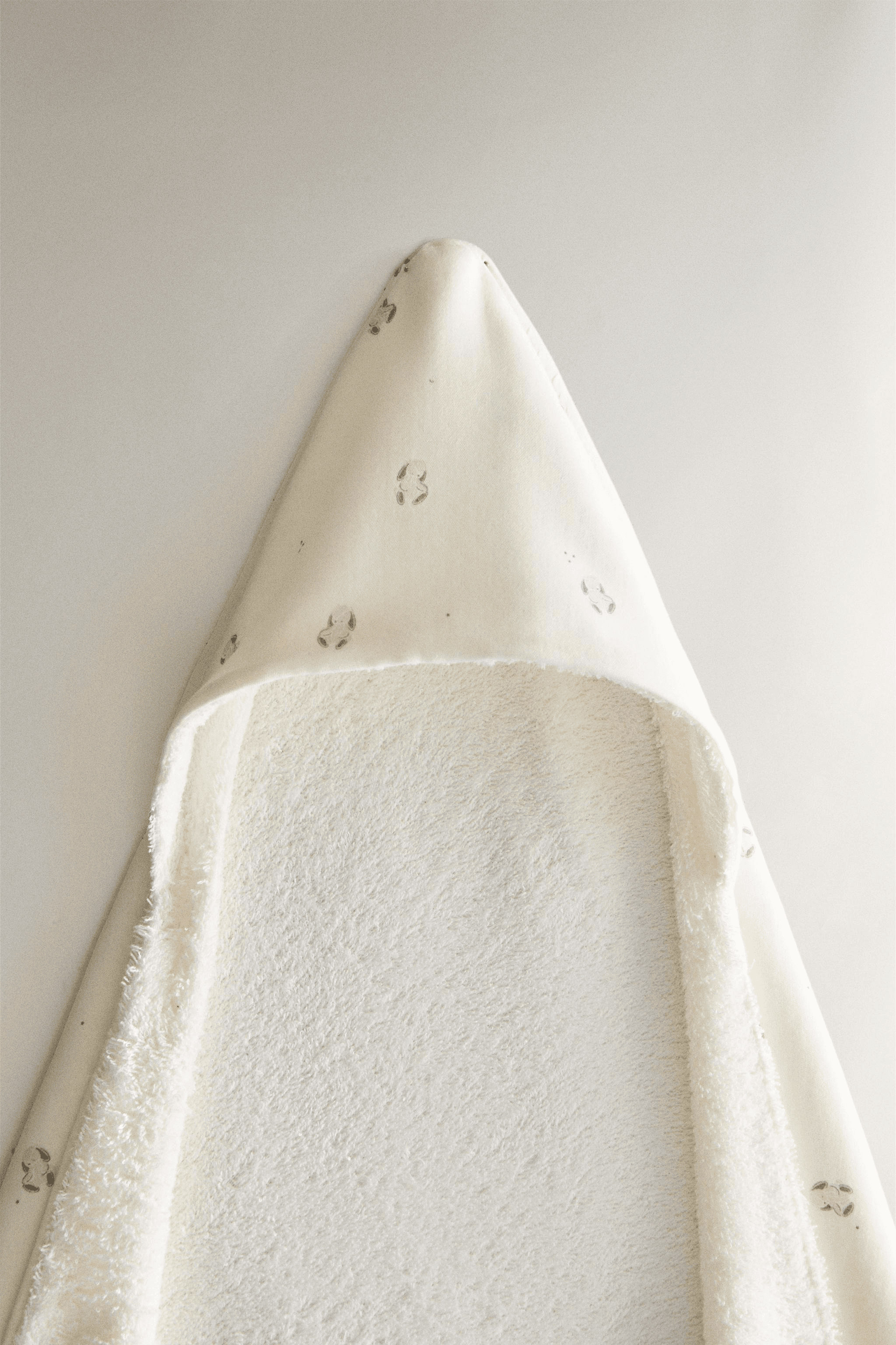 BUNNY HOODED BABY TOWEL - Image 1