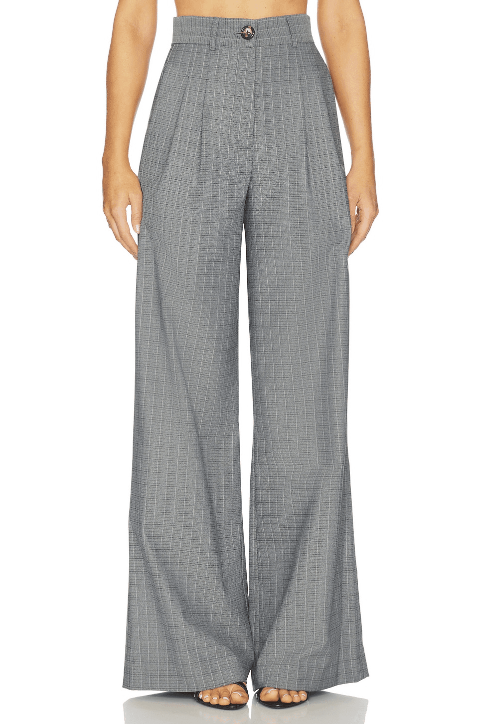 Talia Pant - Image 1